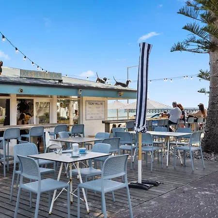 Swainson At Del Monte Apartment Henley Beach South Exterior photo